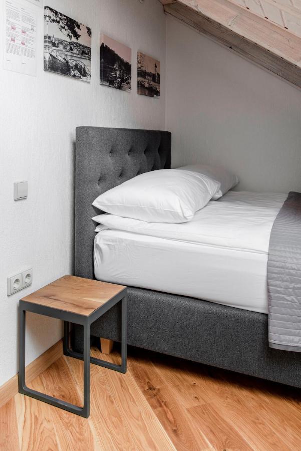 Small Attic Rooms In Kaunas Old Town Exterior photo