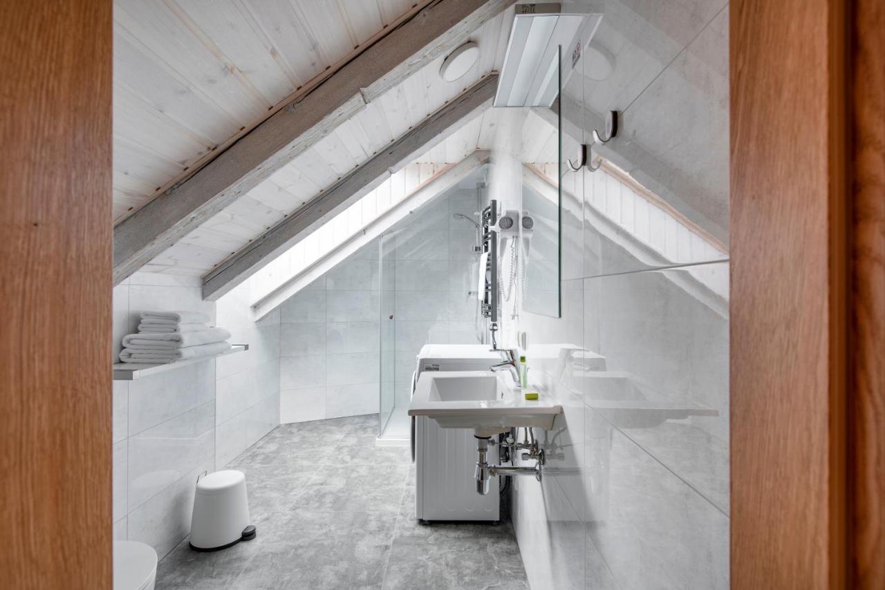 Small Attic Rooms In Kaunas Old Town Exterior photo
