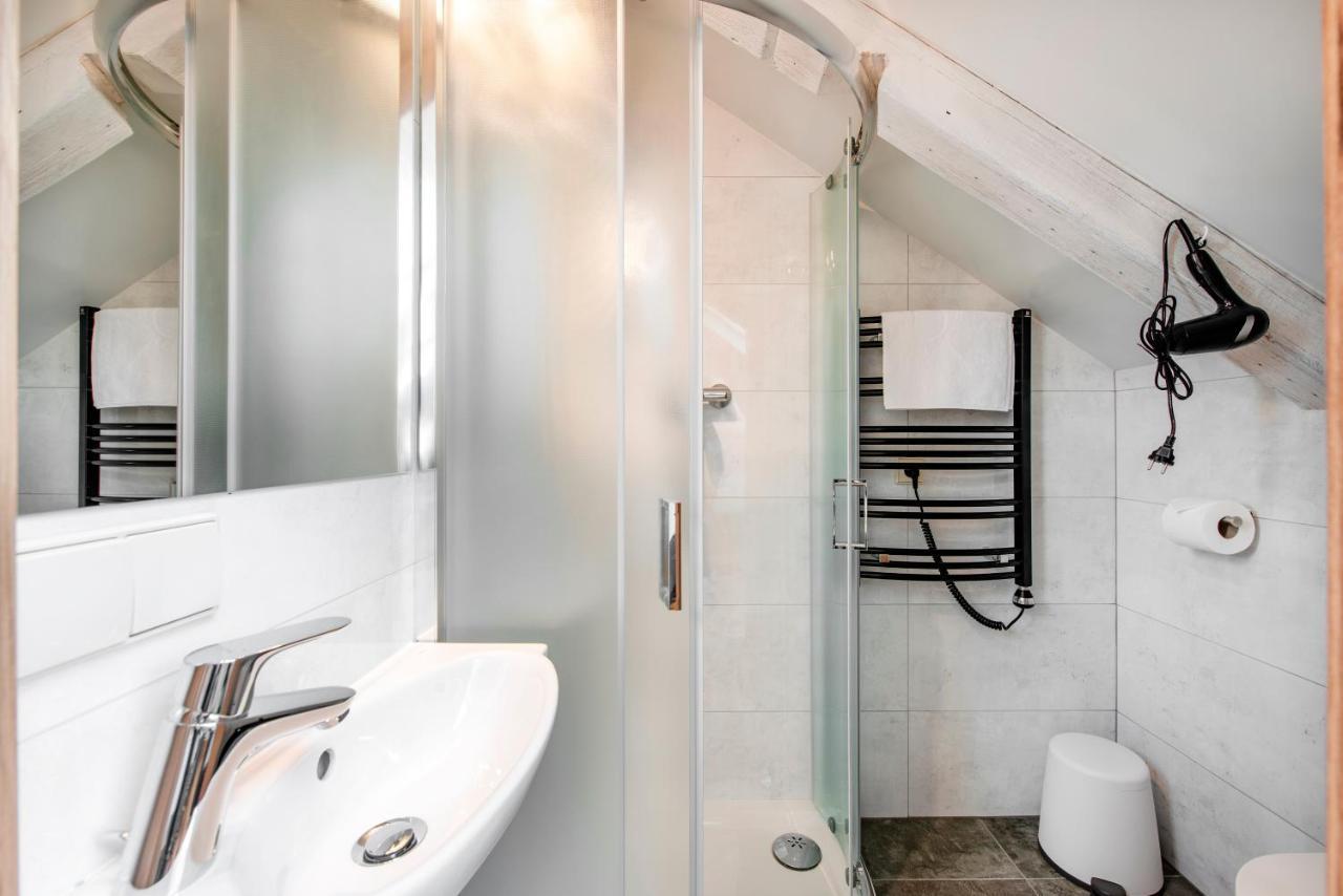 Small Attic Rooms In Kaunas Old Town Exterior photo